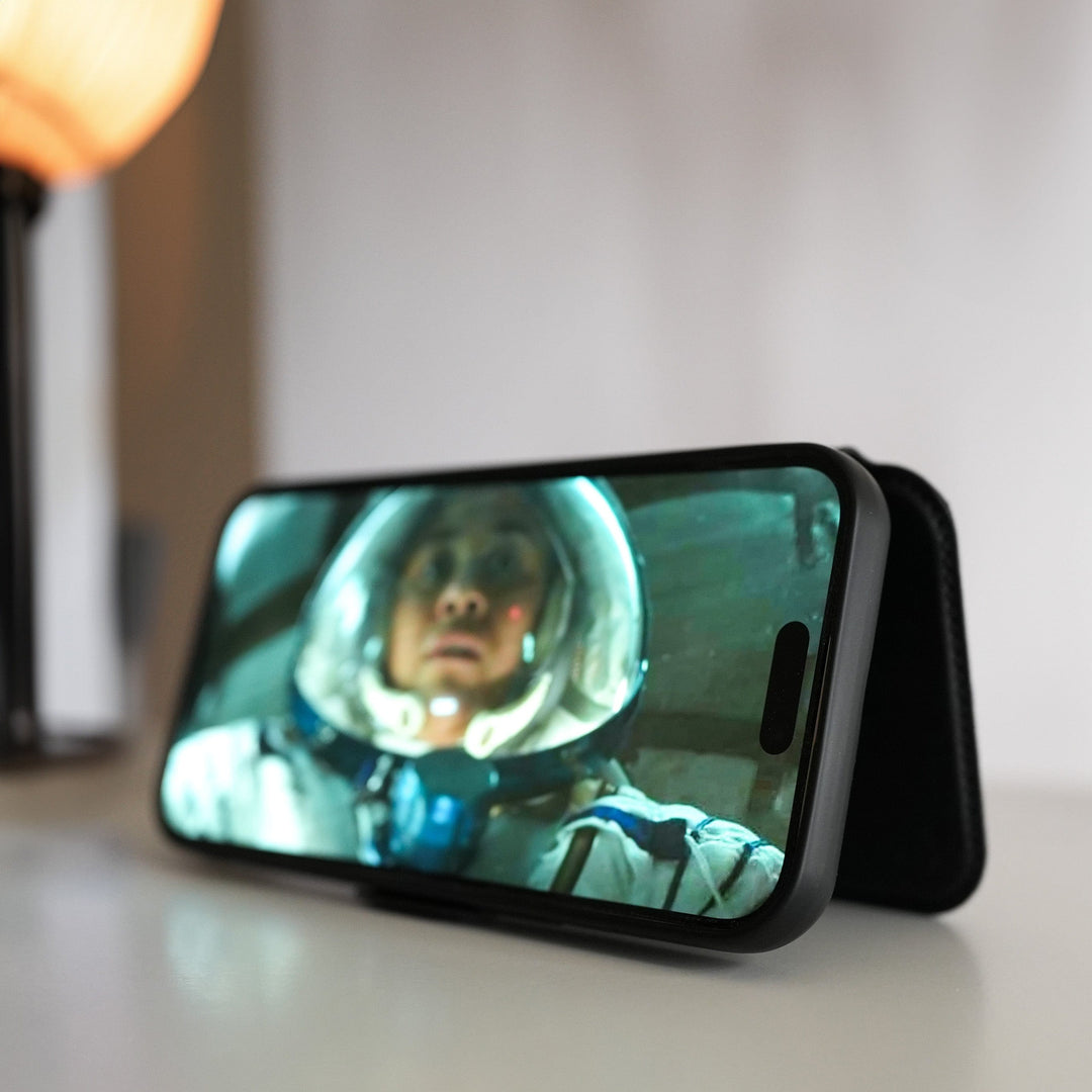 Urban Mobile Phone Cases iPhone 15 Wallet Card MagSafe Case - Urban Everyday