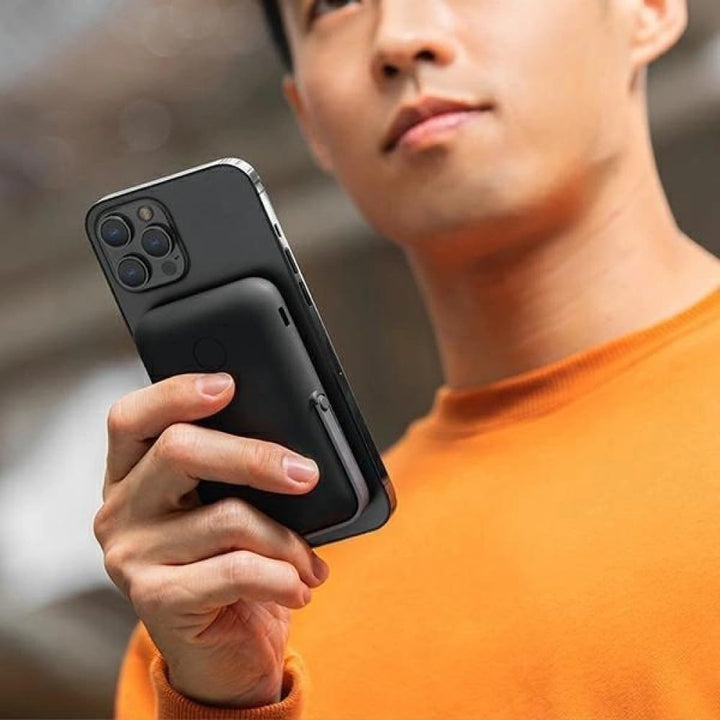 UNIQ Hoveo Power Bank Indukcyjny 5000mAh MagSafe 20W USBC Power Delivery (czarny)